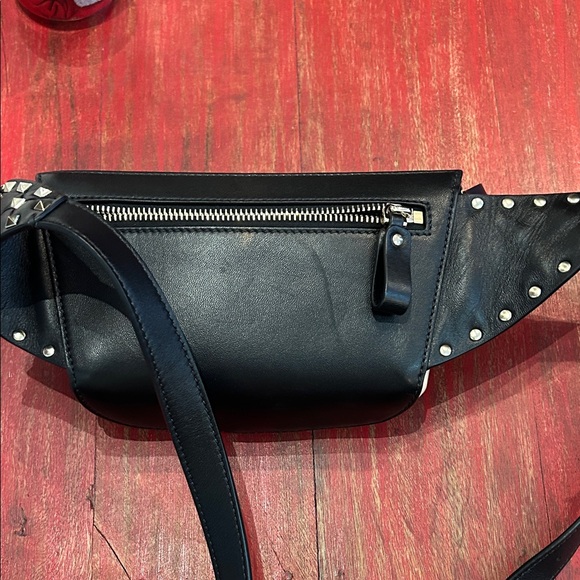 Valentino Garavani Rockstud Spike Belt Bag - Picture 3 of 6